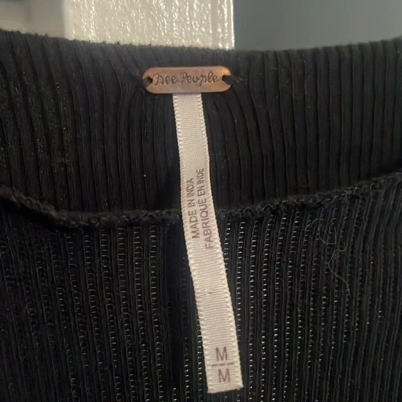 Free people long sleeved lace shoulder shirt - Picture 2 of 3